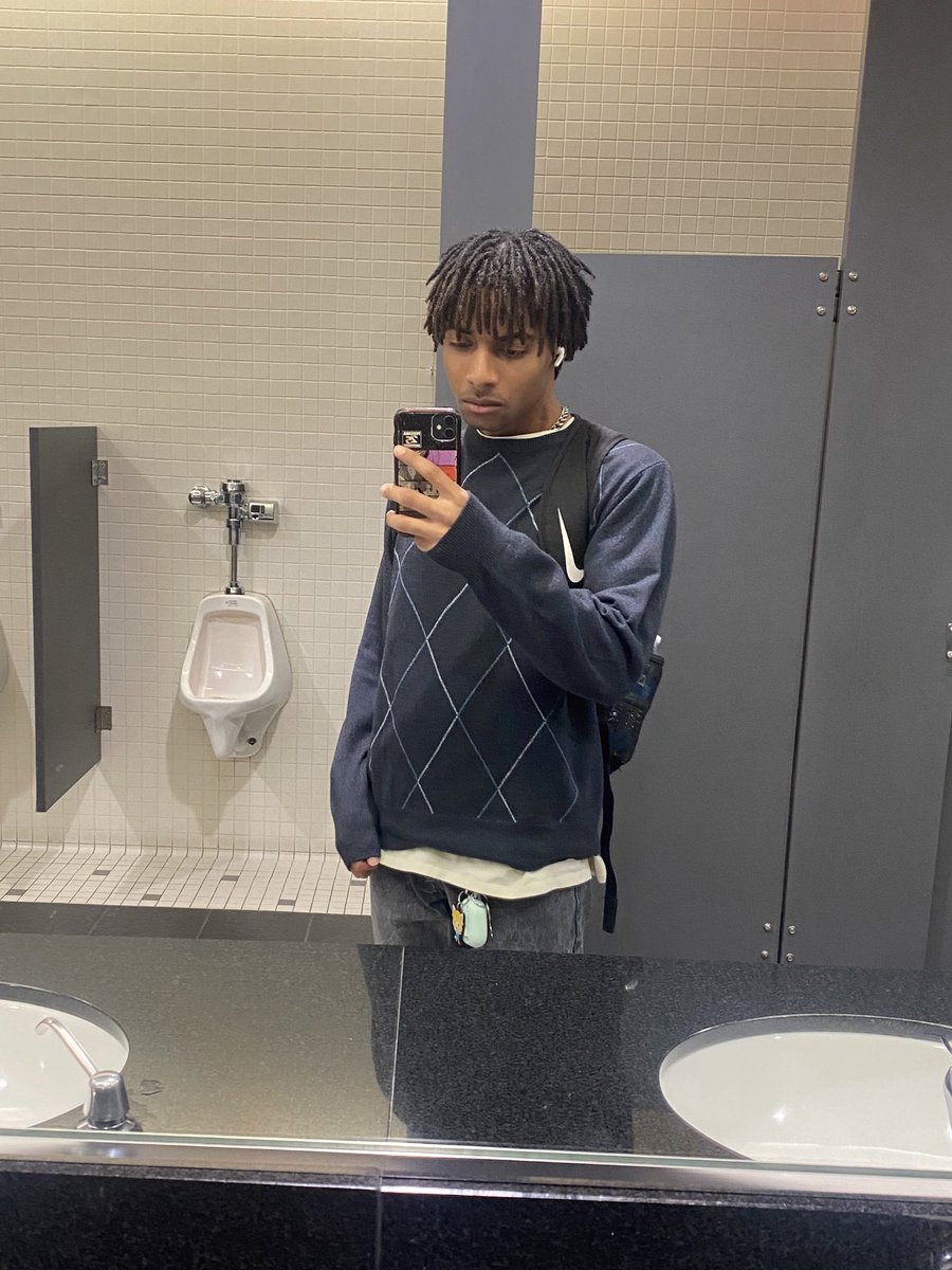 goofdre's tweet photo. twink era returns https://t.co/CGmAb0OGHc