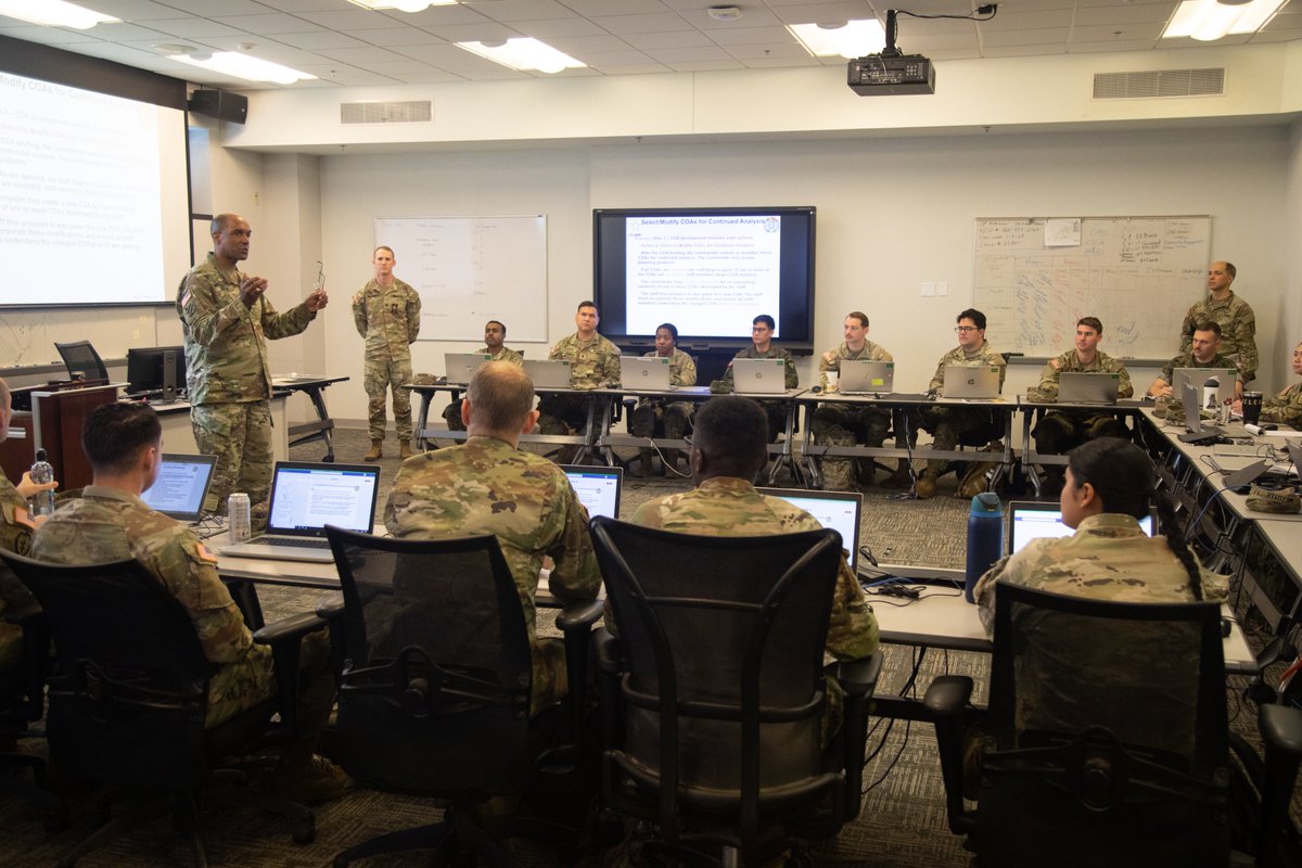 SCoE_CASCOM's tweet image. “You can’t abbreviate what you don&apos;t know,”

#ICYMI, Gen. Gary Brito, @TRADOC CG, visited #CASCOM and @FortGreggAdams, Mar. 22.

#SupportStartsHere #PeopleFirst #BuildLeaders 

Read the story➡ army.mil/article/274897…