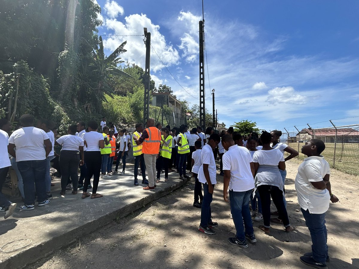 Collège Louis Delgrès tweet media