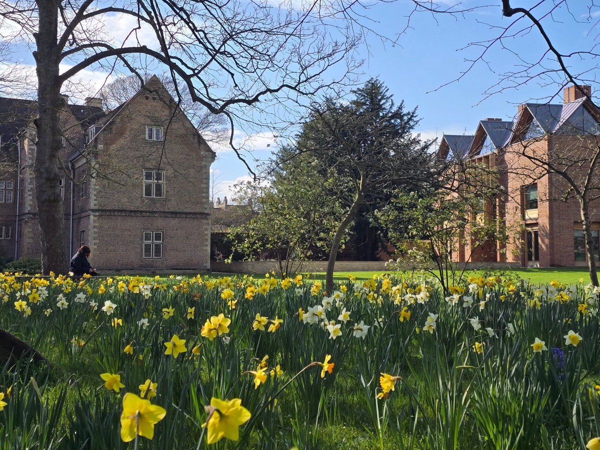 magdalenealumni's tweet image. Wishing the Magdalene community, our friends and followers a wonderful Easter weekend.