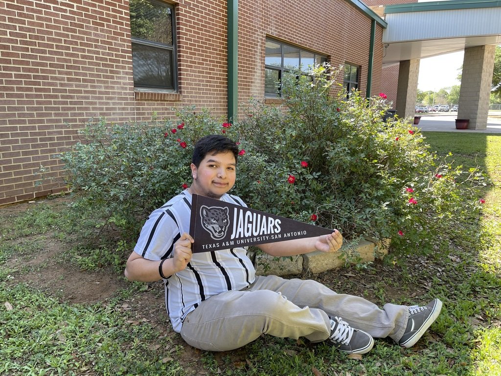 Pearsall High School tweet media