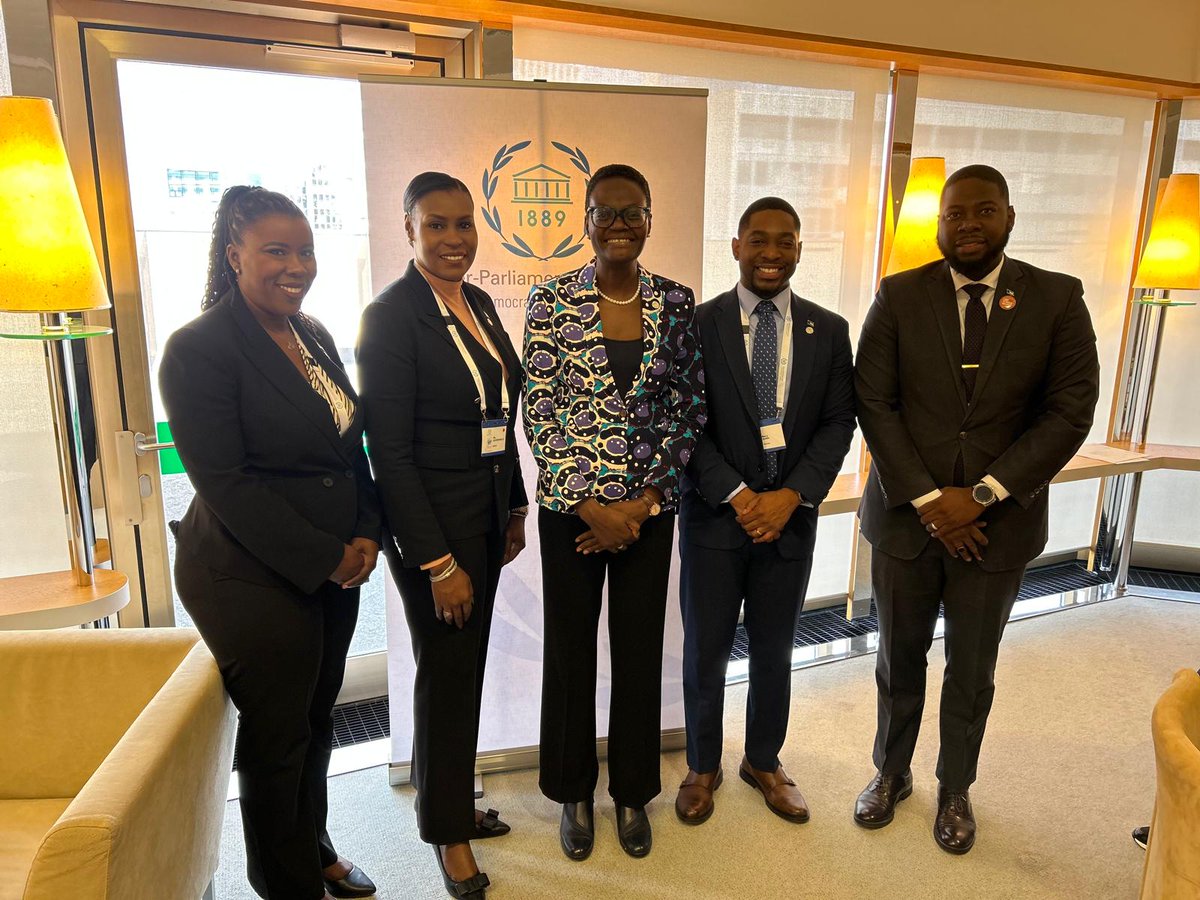 This week in the margins of #IPU148 the delegation of The #Bahamas 🇧🇸 led by @PiaGloverRolle, MP met with the Hon. @TuliaAckson, President of the IPU and Speaker of the National Assembly of the United Republic of Tanzania, the second woman to hold the IPU Presidency.
