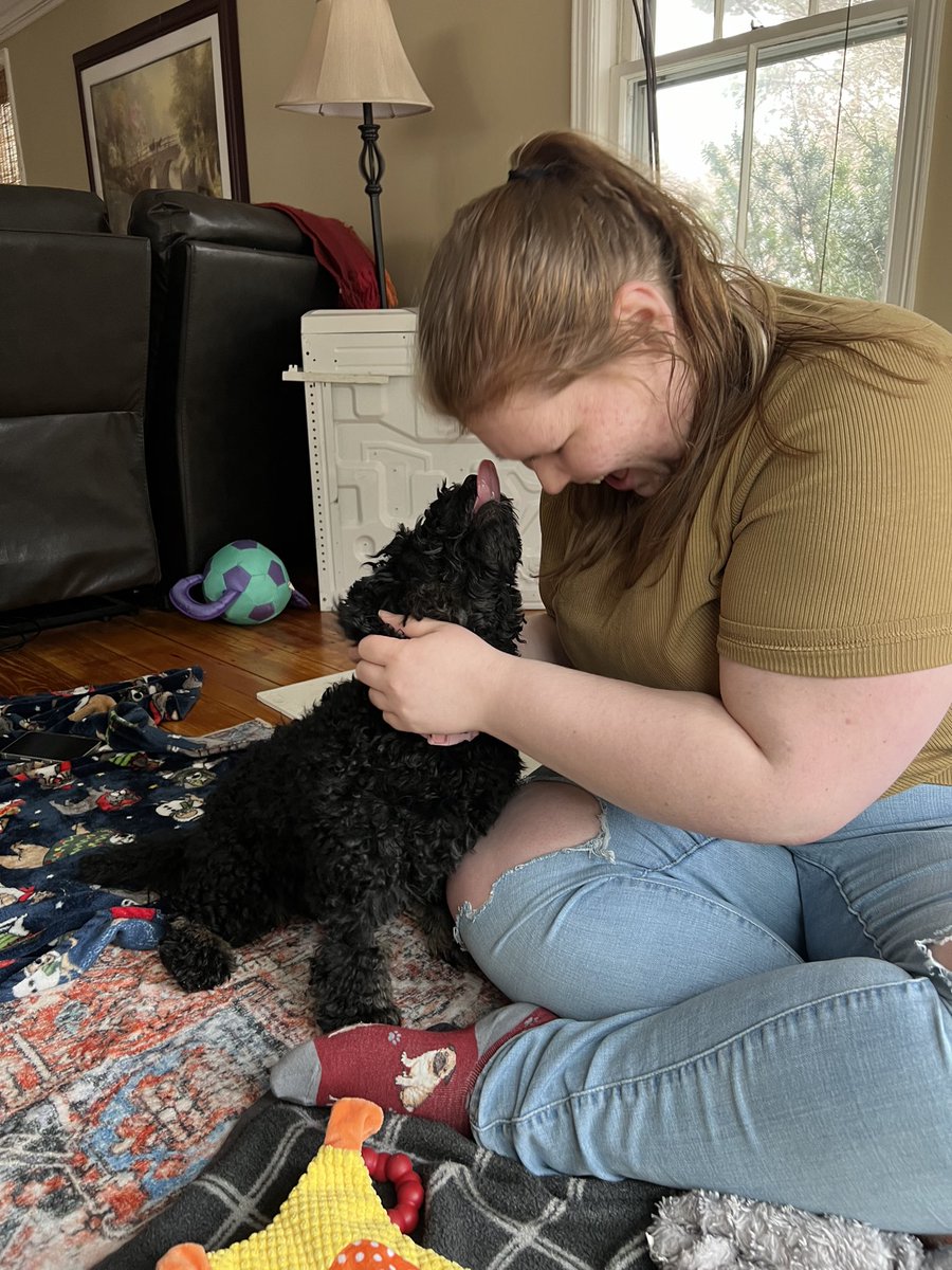 Happy  #hehtwtselfieday! Here the offit from  my cosplay also me with a puppy!!