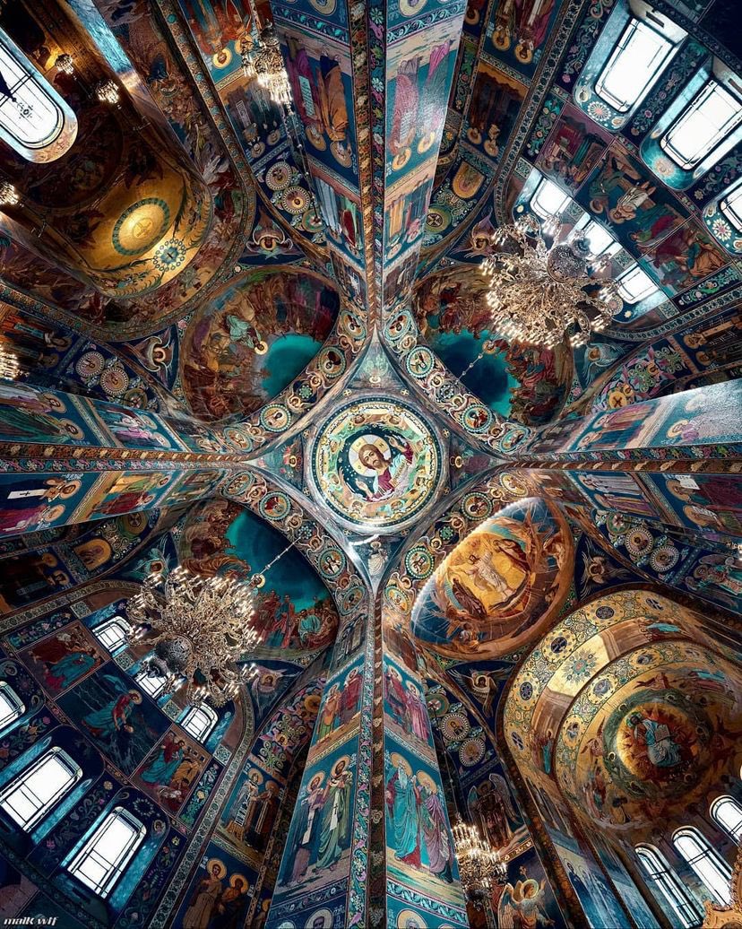 Look Up: A Thread of Mesmerizing Ceilings (Part 1) 🧵