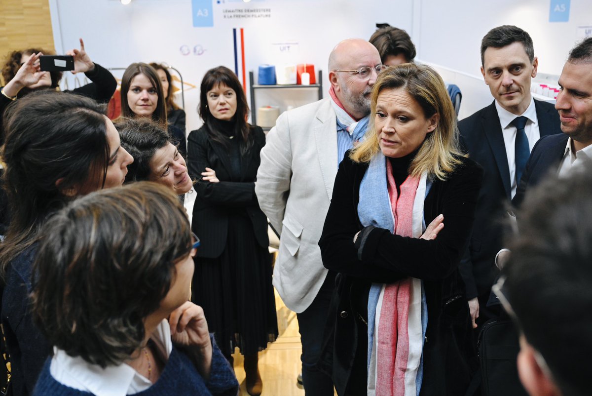 Le génie français de la mode réside aussi dans ses sous-traitants et fournisseurs français 🇫🇷

Conserver et développer les savoir-faire, renforcer la compétitivité des ateliers, c’est ce que nous souhaitons renforcer avec le plan mode.