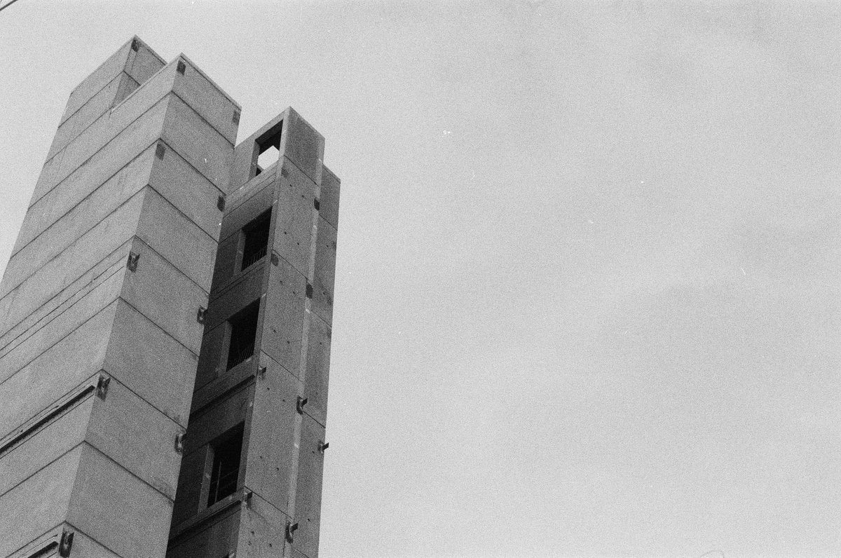 Thanks to @riot_abstract for picking up 'Stairwell' recently. Much appreciated!

A few left throughout my collections:
objkt.com/@asiankwok/col…

#TezosNFTs #tezosart  #nftphotography