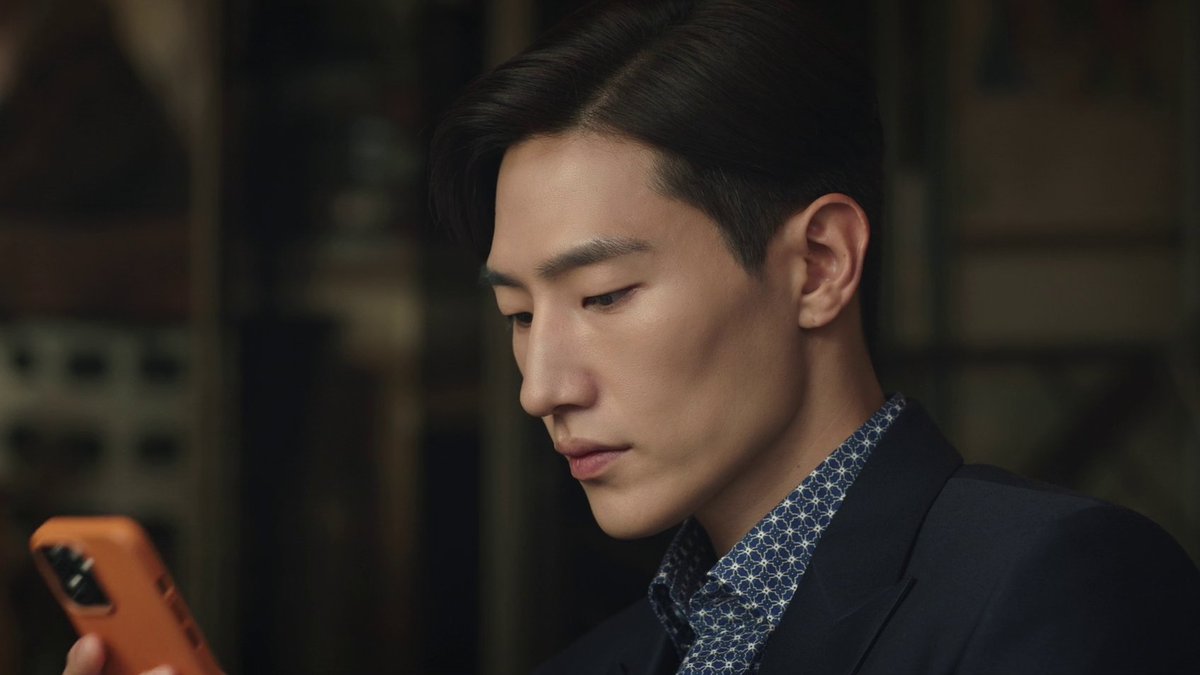 pearIdivers's tweet photo. noh sanghyun/steve noh might just be the most beautiful man i have ever seen in kdrama history https://t.co/xq2dMfhpHI