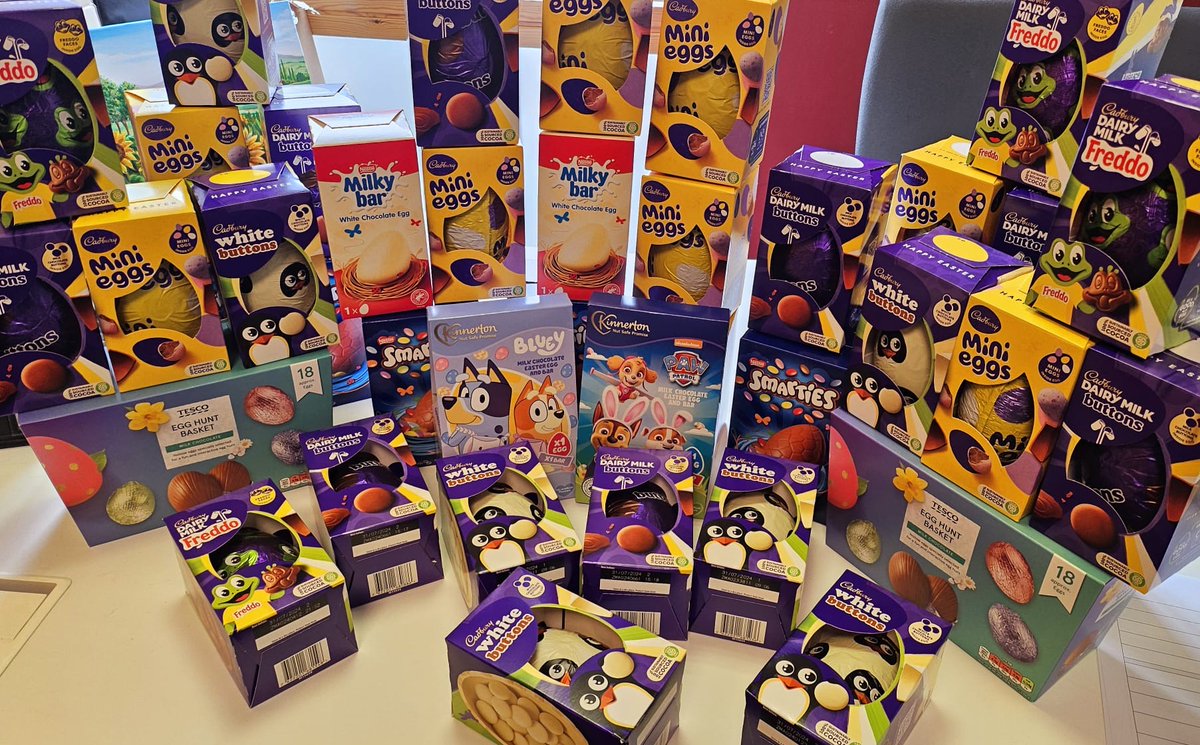 🫶 Thank you to @HiltonGardenInn Brindley Place who have kindly donated this stack of Easter Eggs! These chocolate goodies will be given out on Children’s Wards @UHBTrust to make Easter a little bit sweeter for the young patients being treated over the weekend. 🐣