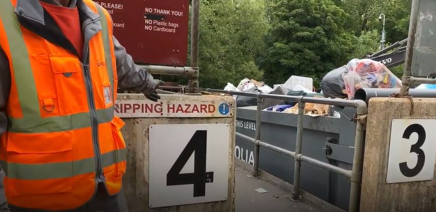 From tomorrow (29 March), the opening hours of Sheffield’s Household Waste Recycling Centres will be extended. All sites will be open from 9.30am-5.30pm until 30 September. Check opening days for your local site before you travel. Find out more at sheffield.veolia.co.uk/sheffields-hou…