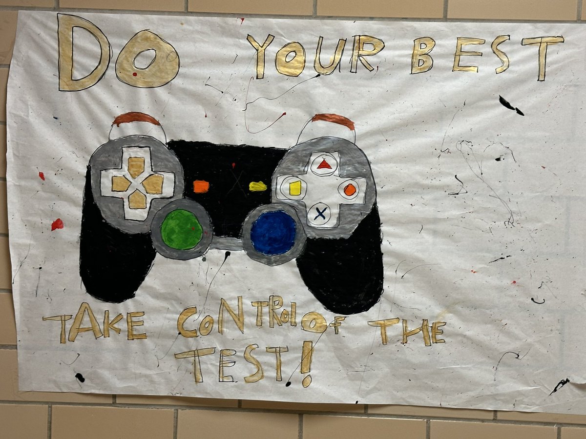 TravisAmbassad2's tweet photo. Ambassadors Motivating their peers with posters in the hallways. 🍩 😋 https://t.co/ggyHDeqtPo