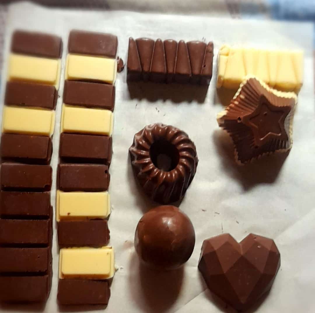 haifatimimi's tweet photo. Taking eid orders Basbusa, honeycomb and moulding chocolate call 0743 898 622 https://t.co/TUvVI2N6TX