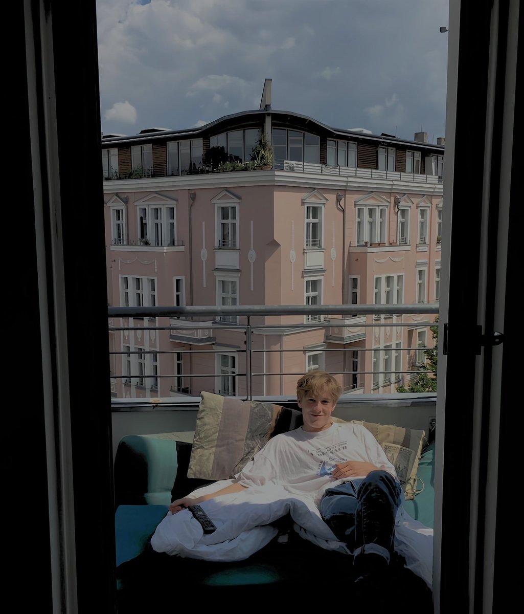 ᅠᅠ
             
ᅠᅠ
             
ᅠᅠ

           #𝓜𝙾𝙾𝙽𝓢𝚄𝙽𝚆𝙴𝙴𝙳𝙸𝙽𝙶 .

          Ahora si empieza lo bueno. 
             
ᅠᅠ
             
ᅠᅠ