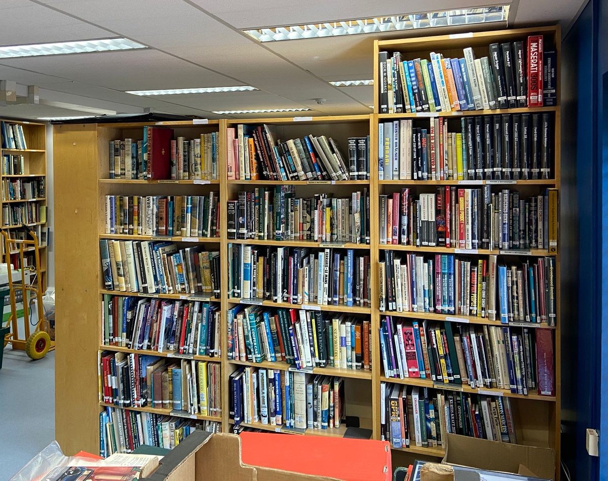 thevscc's tweet image. Progress has been made!

Our trusty team of volunteer Librarians deserve a huge thank you for all of their hard work in getting the Library set up at the Club&apos;s new HQ - HH! AKA Hockley Heath.

#vscc #newhq #library