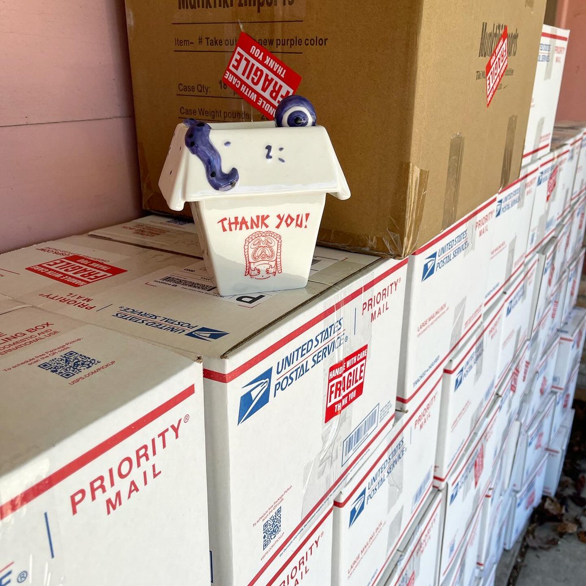 A MASSIVE pile of Creature from the Crab Rangoon mugs shipping out today - THANKS so much for the support! We had about 400 orders &amp; boxes are hitting the road every day. I’m sending tracking info as they leave so if yr waiting, THANK YOU for your patience! #tiki #tikimugs