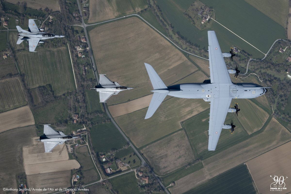 Armee_de_lair's tweet photo. L’exercice #VOLFA24 se poursuit. Face aux nouvelles menaces, le savoir-faire et l’interopérabilité des forces armées @NATO sont essentiels. Continuons à nous préparer ensemble. 🇬🇧🇮🇹🇪🇦🇨🇦🇬🇷🇨🇵
#StrongerTogether https://t.co/DE1Mve7wBa