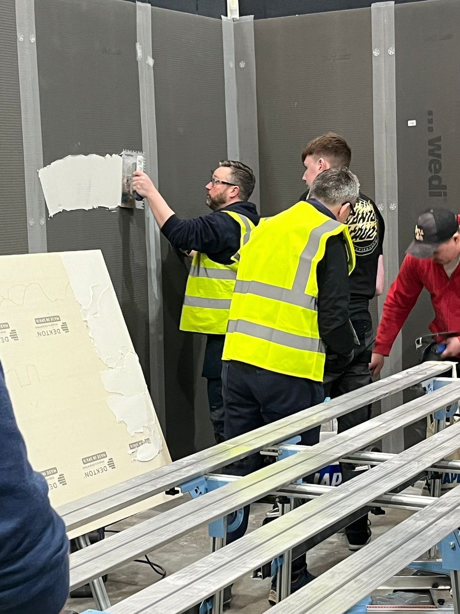 Thank you to everyone who joined Adam and Mark for the large format tiling training course at @cosentinouk in #Darlington today. It was great having you join us. #tiling #tiler #LargeFormatTiles #LargeFormatTiling #training #trade #cosentino #interiors #InteriorDesign #Mapei