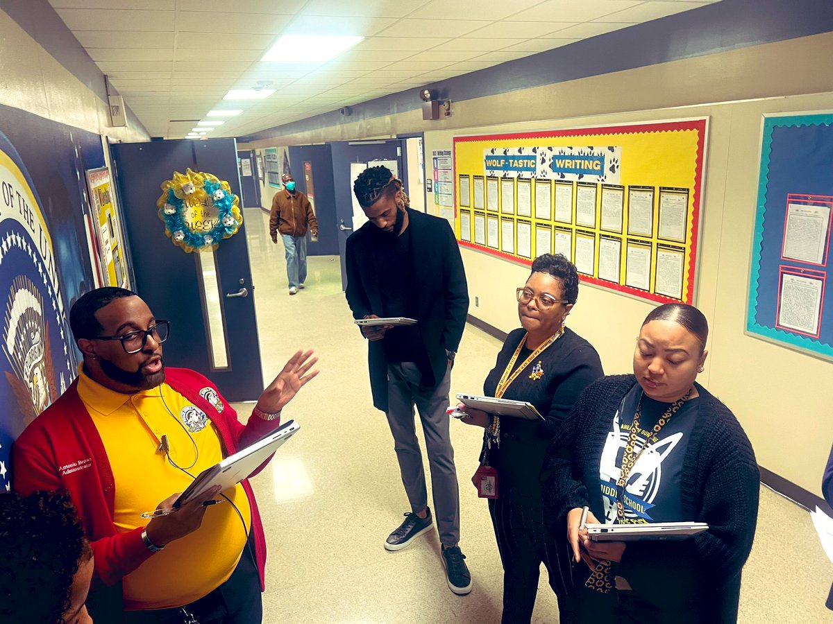 Welch MS - HISD (@welch_wolfpack) on Twitter photo Teacher’s participating in PLC learning walks to enhance our instructional delivery in Domain II in an effort to continuously improve T1 instruction! 📚✏️📝 <a href="/everettd07/">Deshonta Everett, Ph.D.</a> @TeamHISD @DrLauraStoutPMP Teacher’s participating in PLC learning walks to enhance our instructional delivery in Domain II in an effort to continuously improve T1 instruction! 📚✏️📝 <a href="/everettd07/">Deshonta Everett, Ph.D.</a> @TeamHISD @DrLauraStoutPMP