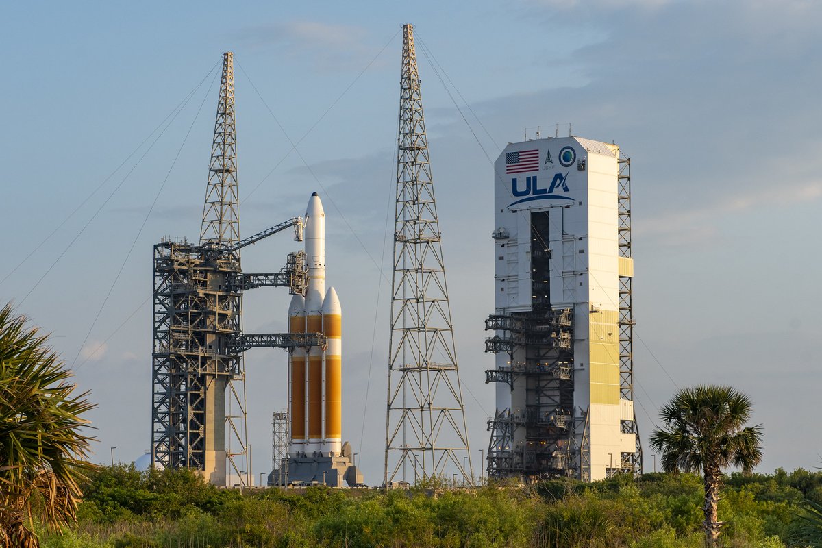 ulalaunch's tweet photo. The countdown is exactly two hours away from the #NROL70 liftoff time. We have a green status board for #DeltaIVHeavy and pad, but weather remains RED. 

Fuel-loading is wrapping up to produce a 1.6-million-pound rocket for launch at 2:45pmEDT (1845 UTC). https://t.co/0ZAppUgxBy https://t.co/BWHIG1n797