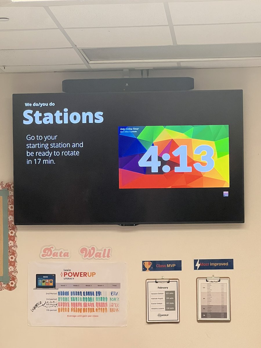 ambermhope's tweet image. Shout out to Ms. Reeves at Webb Middle School for rocking small groups, stations, &amp;amp; Lexia! @NikkettaWilson @LexiaLearning @Aleahcr