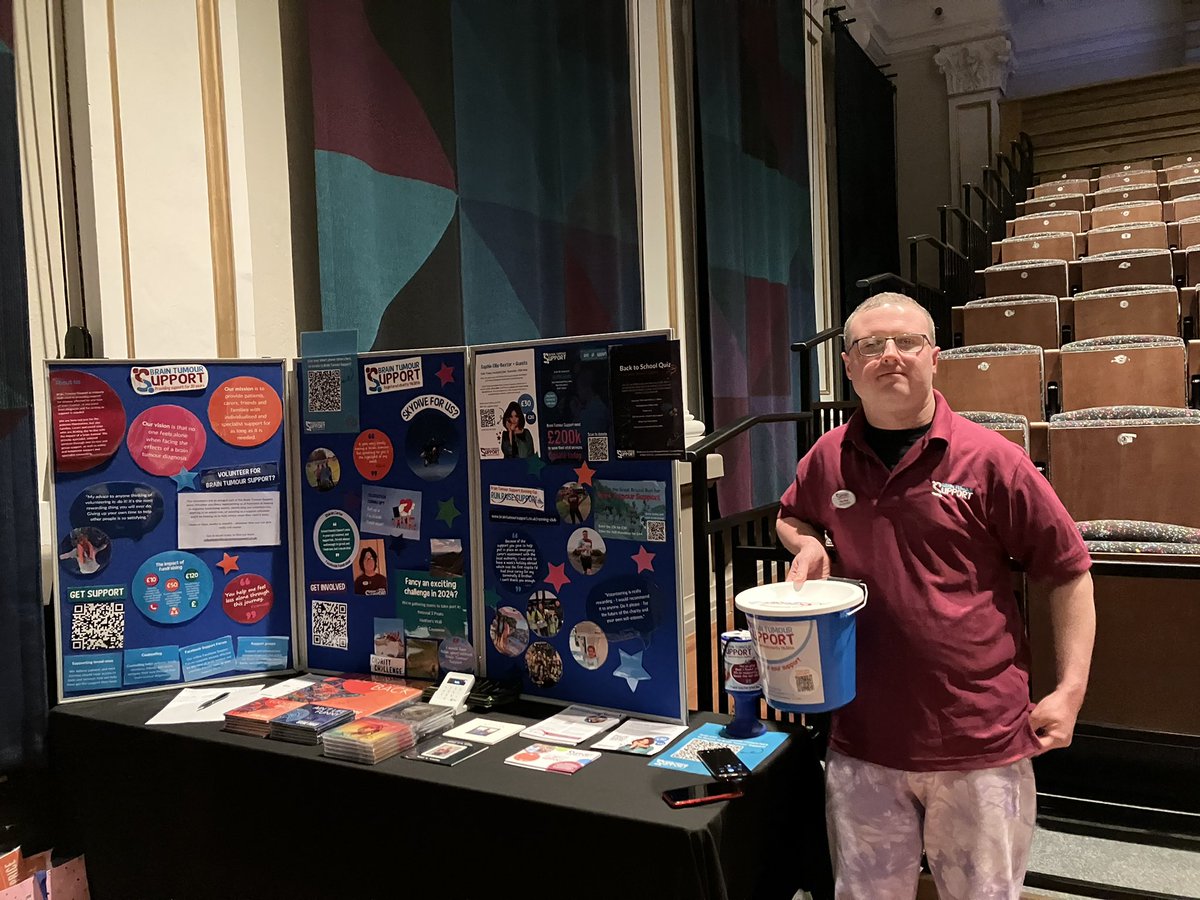 Our volunteer Chris ready at the Jelli Records event at the #BristolBeacon this evening 🙌🎶 Come along if you’re in the area to support 💙