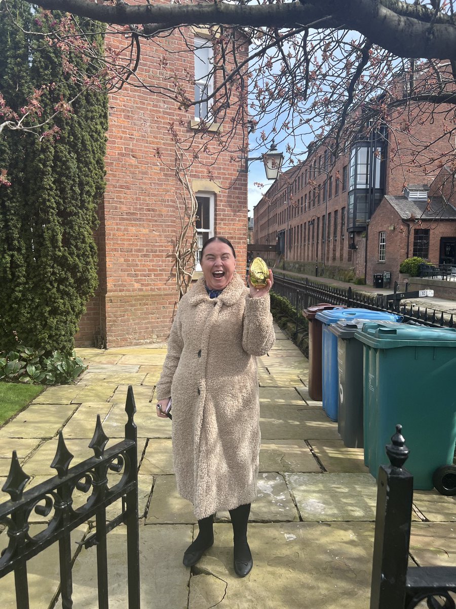 A huge thanks to @castlefieldesta for organising an Easter Egg Hunt for us this week. Here is a very happy Michelle who found the golden egg and won a voucher to Albert’s Shed! Happy Easter to our colleagues, clients and contacts 🐣 #easter #egghunt #manchester #mcr