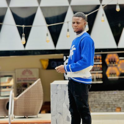 Taiye_wire01's tweet photo. #NewProfilePic https://t.co/CViwf4PeUT