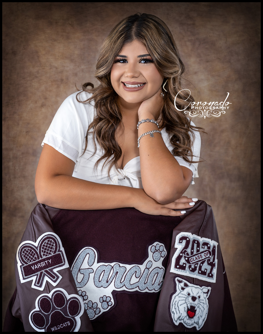 CorPhoto's tweet image. Morgan Garcia, Calallen High School Class of 2024
Congrats and enjoy the rest of your Senior year!
