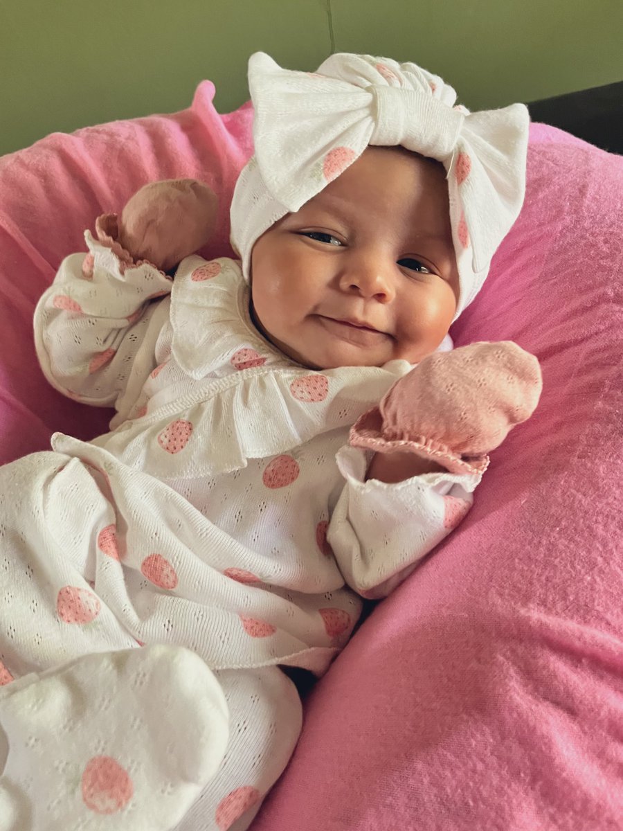 tyra_edge's tweet photo. Stop growing soo fast , mama can’t handle it 🥹🥲🫶🏼🫶🏼 https://t.co/N5Y4WQuybd