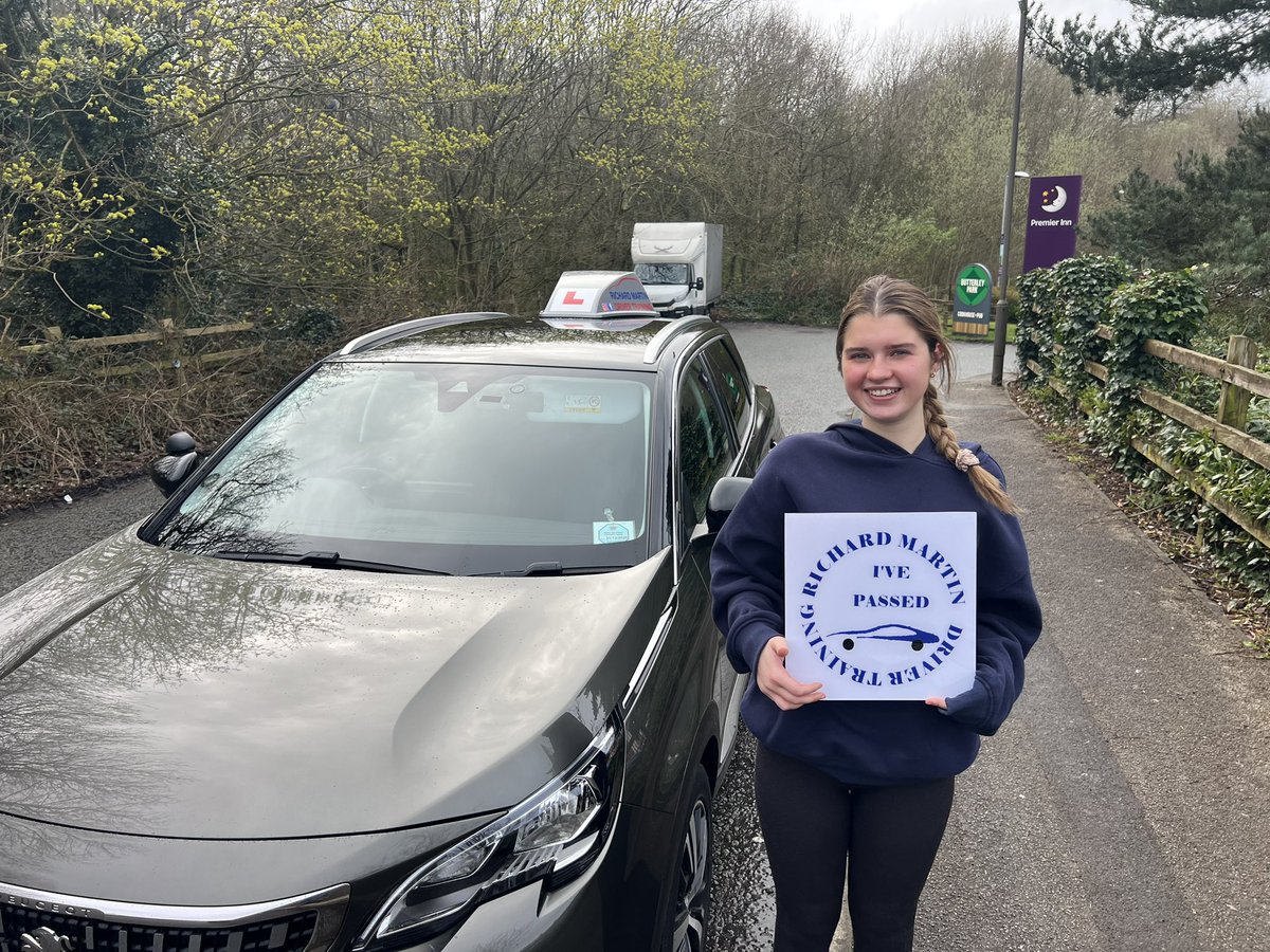 Today Ava had more than her fair share of challenges to deal with on her test but she took it all in her stride, stayed calmed and applied what she’d been taught to gain a fantastic pass! Great job, well done &amp; thank you for choosing to learn with #richardmartindrivertraining  😀