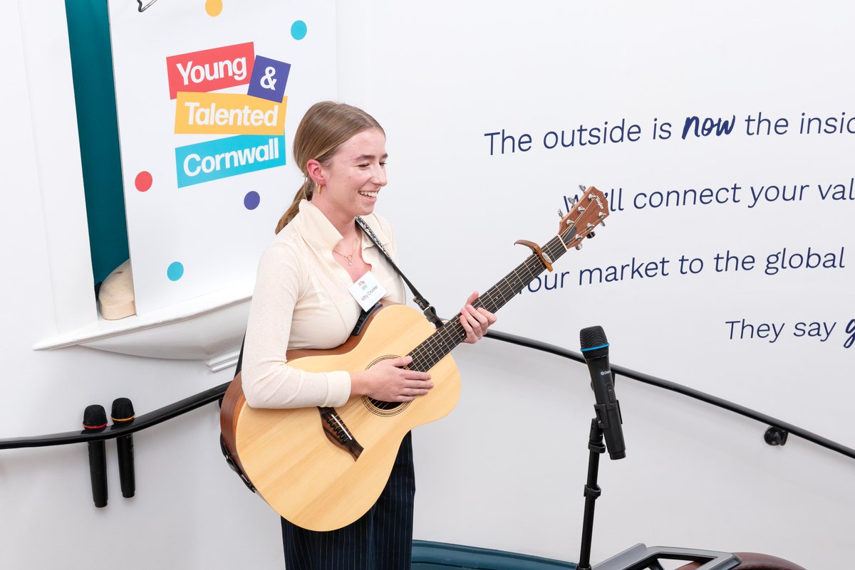 Kitty, a singer/songwriter from North Cornwall, has released her latest single 'Wrong Place Wrong Time'. 

Kitty performed this fantastic new single for us at our awards ceremony at <a href="/wildanet/">Wildanet</a> at the end of last year. Give it a listen: youtube.com/watch?v=al_Rwh… 📷