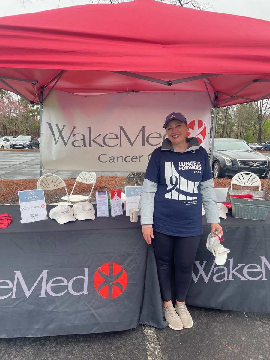 Last weekend, our WakeMed Lung Heroes Team celebrated lung cancer survivors at the Lung Cancer Initiative LUNGe Forward 5K Run, Walk & Celebration! 🏆 Raising more than $7,000, our team placed third as a top fundraising team!