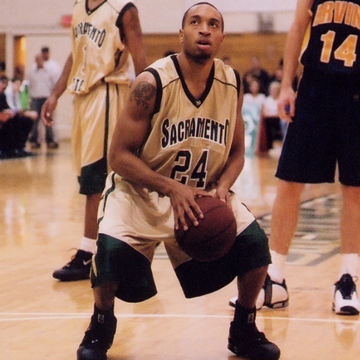 Hornet Basketball Hall of Famer Joseth Dawson has started his own podcast called Open Gym Live!. Available on YouTube, Spotify, Apple & Amazon Music. Check it out! #StingersUp youtube.com/watch?v=aO9skH…