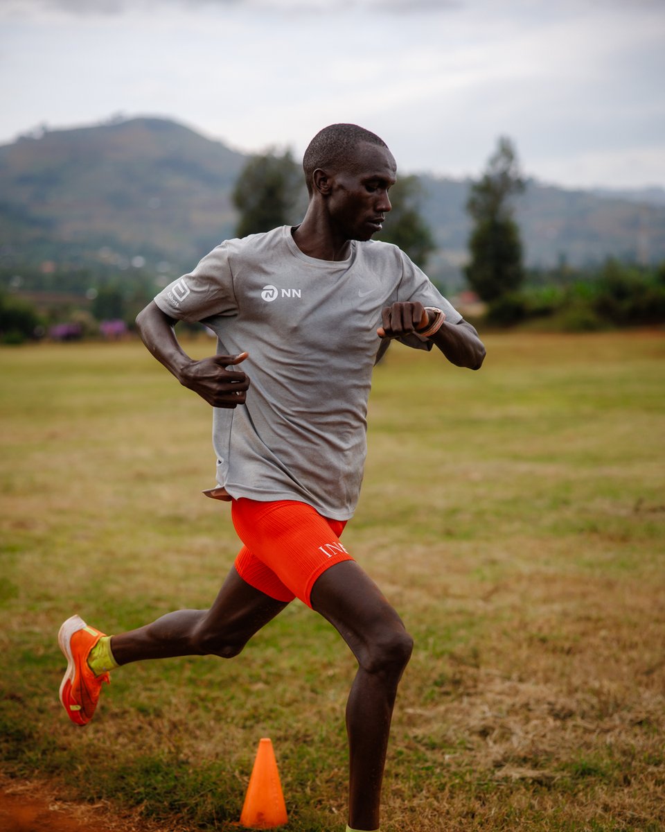 Final touches. 👌 2 days to go until the #WorldCrossCountry Championships in Belgrade! #NNRunningTeam