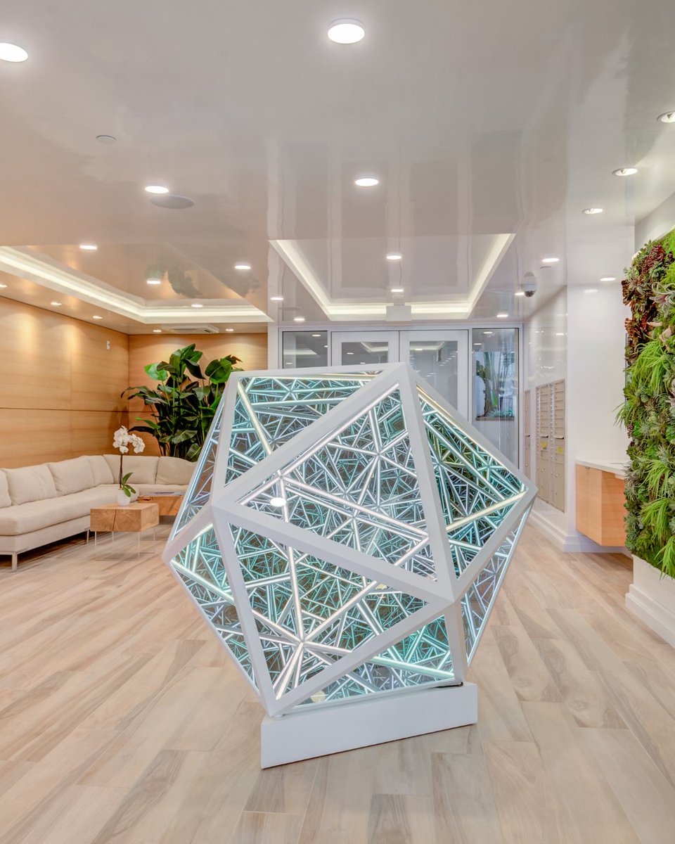 GHPmgmt's tweet photo. Embrace coastal luxury in Pacific Palisades &amp; Malibu! Experience breathtaking ocean views and spacious living at Sea View Villas – units with over 3.000 square feet of elegance. Apply now and elevate your lifestyle to new heights! #PacificPalisades #MalibuLiving... https://t.co/PUYKaMShQJ