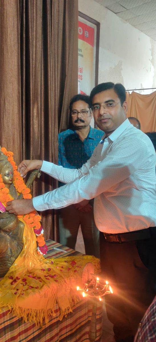 AgraSveep's tweet photo. Today's sveep activities in Agra college Agra
In presence of ADM(J)  @ceoup @ECISVEEP @OfficeOfDMAgra https://t.co/8JraDsRwIu
