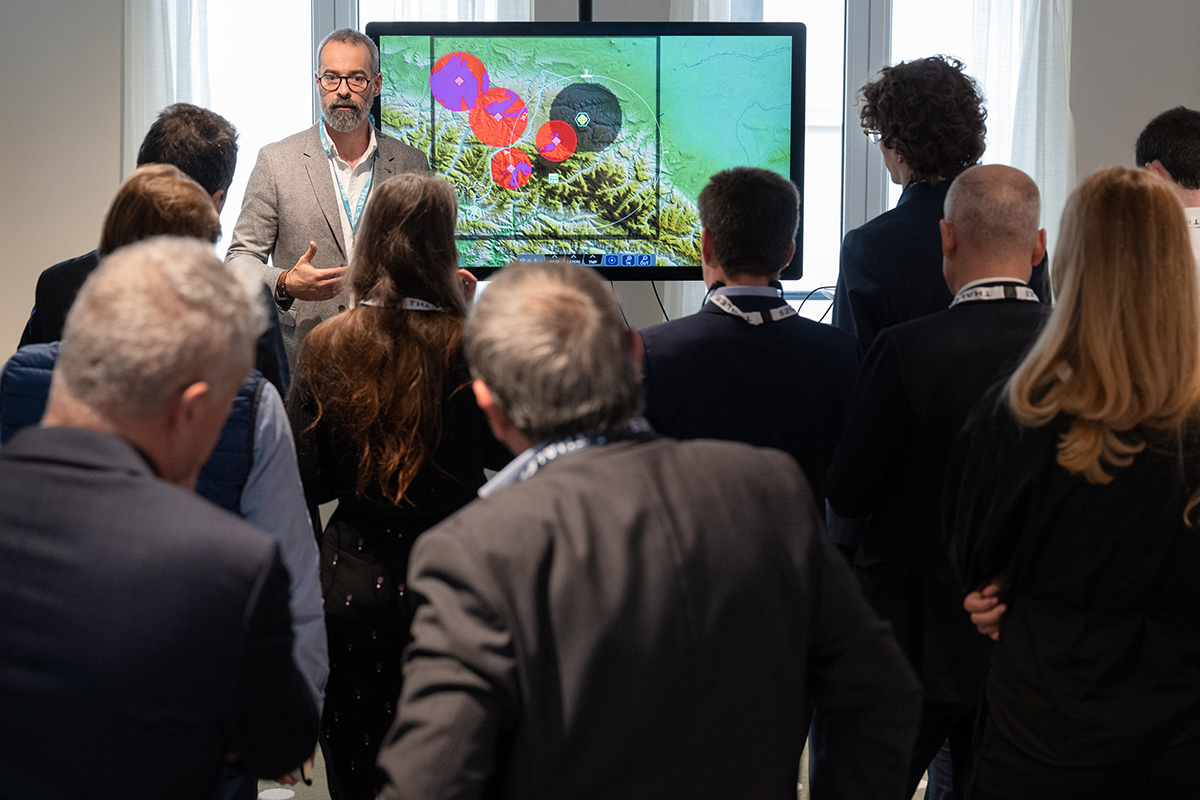 From friendly hacking to enhanced radar detection, @ThalesGroup is pushing the boundaries in #AI. At the #ThalesMediaDay, we gathered experts, partners, and more to showcase AI in critical environments.