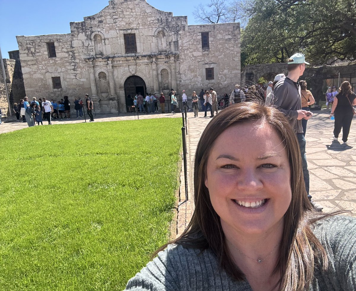 Dr. Kate Devine (@katedevine515) on Twitter photo Some last minute site seeing before heading back home. San Antonio you never disappoint ❤️ Some last minute site seeing before heading back home. San Antonio you never disappoint ❤️