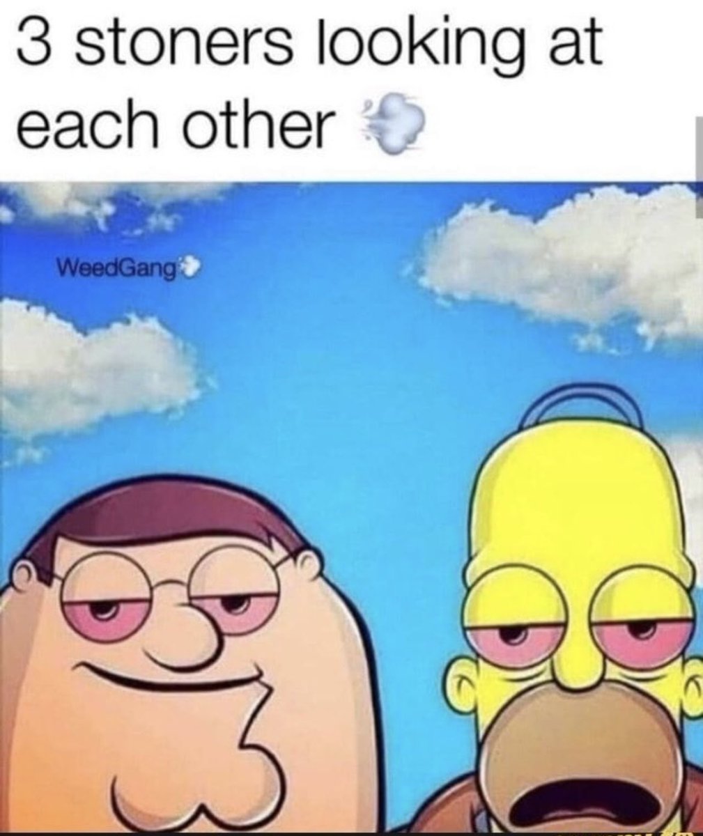 😂🤣😂
Took me a while to find the 3rd person!