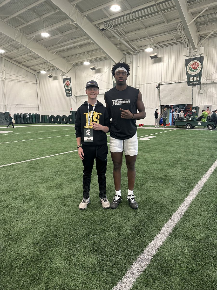 Was @MSU_Football this morning for spring practice ; really loving it there . Thanks to @Coach_Lindgren for taking some time with me . Will see you at camp. Got to see @AntoniogatesJr1 and @ai6an_ . The qb room is poised for a big year. @MSUFBRecruiting @KillopOn3