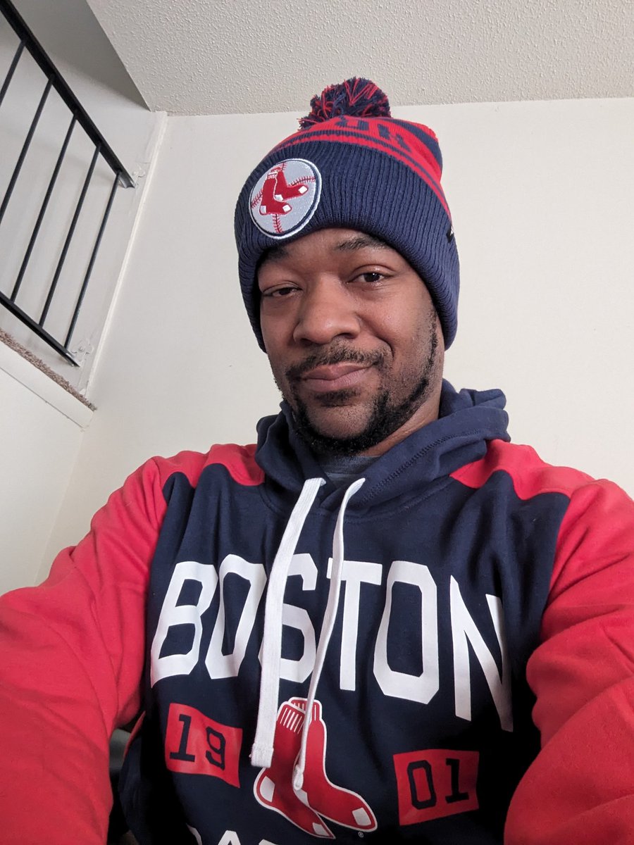 Happy baseball opening day to those that celebrate. On that note, let's go @RedSox ! #RedSox #redsoxnation #dirtywater