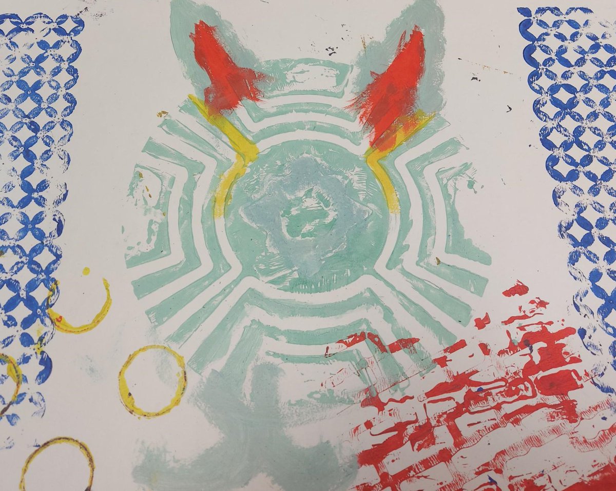 LibrariesGalway's tweet photo. Everyone had a super time at @Ballybanelib 's 'Print Making' workshop last Wednesday in their #MakerSpace. Led by Zara and Kitty, it was supported by @GRETBOfficial and @creativeirl.
#LoveGalwayLibraries #LCYP #artclassesforkids #printmakingforkids https://t.co/4DRPe4nlrG