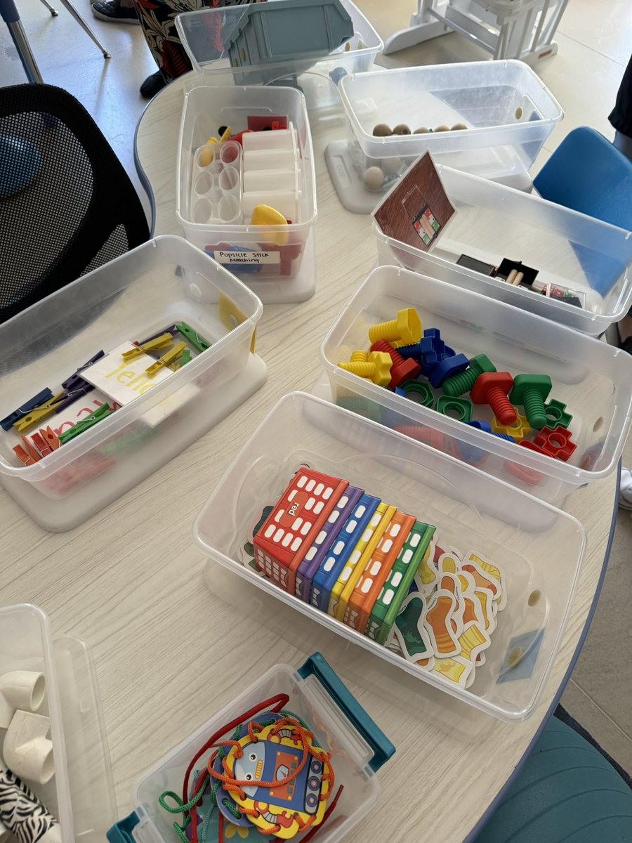 MsCabralSPED's tweet photo. Learned a couple of great tools to use for vocational skills thanks to @cinthiakay and her partner teacher at @deZavalaMS ! Thanks to a great PD day through @IISDSPED @LivelyEagles @qflynn_quinn @RedW_IISD @GinaMeriwether ✨ #LIFEskills https://t.co/GBlcgfffoJ