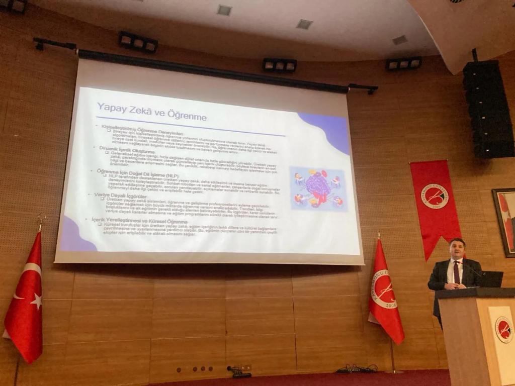 'Yapay Zekâ ve Geleceğin Kütüphaneleri' başlıklı konferans ile Kastamonu Üniversitesi Bilgi ve Belge Yönetimi Bölümü'nün kıymetli hocaları ve öğrencileri ile bir arada olduk. Nazik davetleri ve misafirperverlikleri için çok teşekkürler. @kastamonuunv @AnkaraUni @AU_DtcfResmi