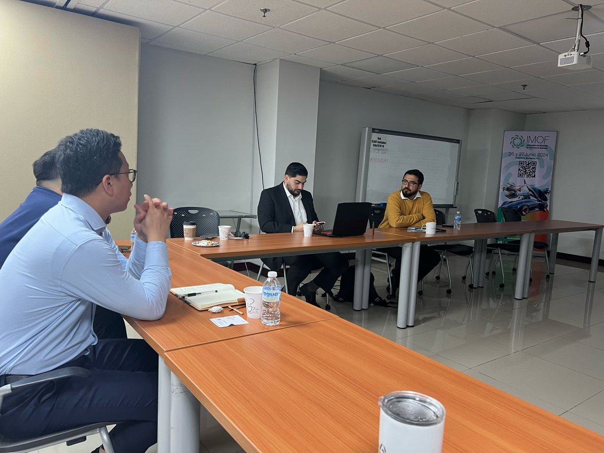 Csoftmty's tweet photo. La Ing. Ángeles Vela, del Csoftmty, asistió ayer a una reunión con la empresa china #GOALAND, la cual tiene interés en invertir en #NuevoLeón.
Estuvieron presentes también @clelac_mx y @claut_nl, junto con @Economia_NL a través de la Subsecretaría de Atracción de Inversión. https://t.co/CQt4JWjbjp