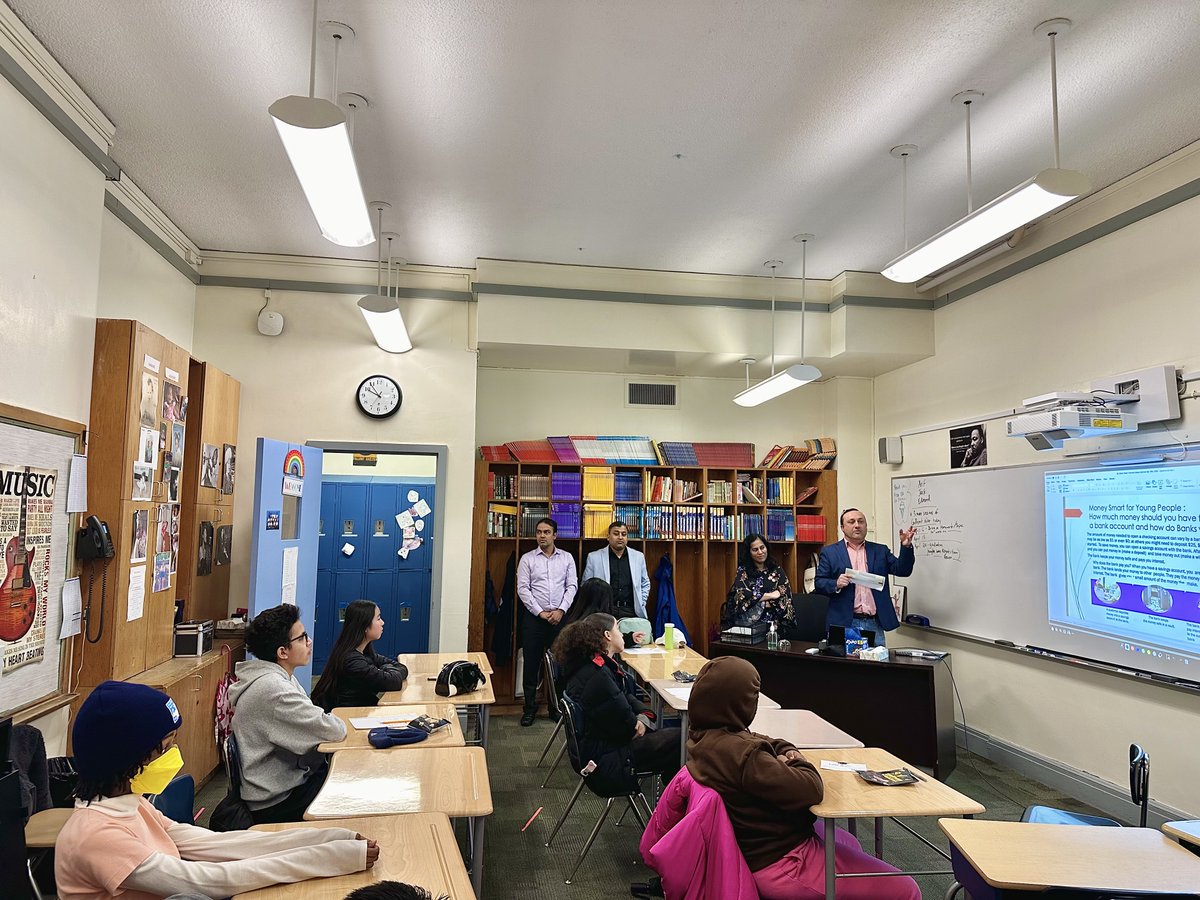 Big thanks to <a href="/BankofIndia_IN/">Bank of India</a>  for their financial literacy workshop with our 8th graders last Saturday! 💡 Empowering our youth for a brighter future. A true investment in our community and future generations! 💼📚 #FinancialLiteracy #Empowerment #GOProjectNYC #BankofIndia
