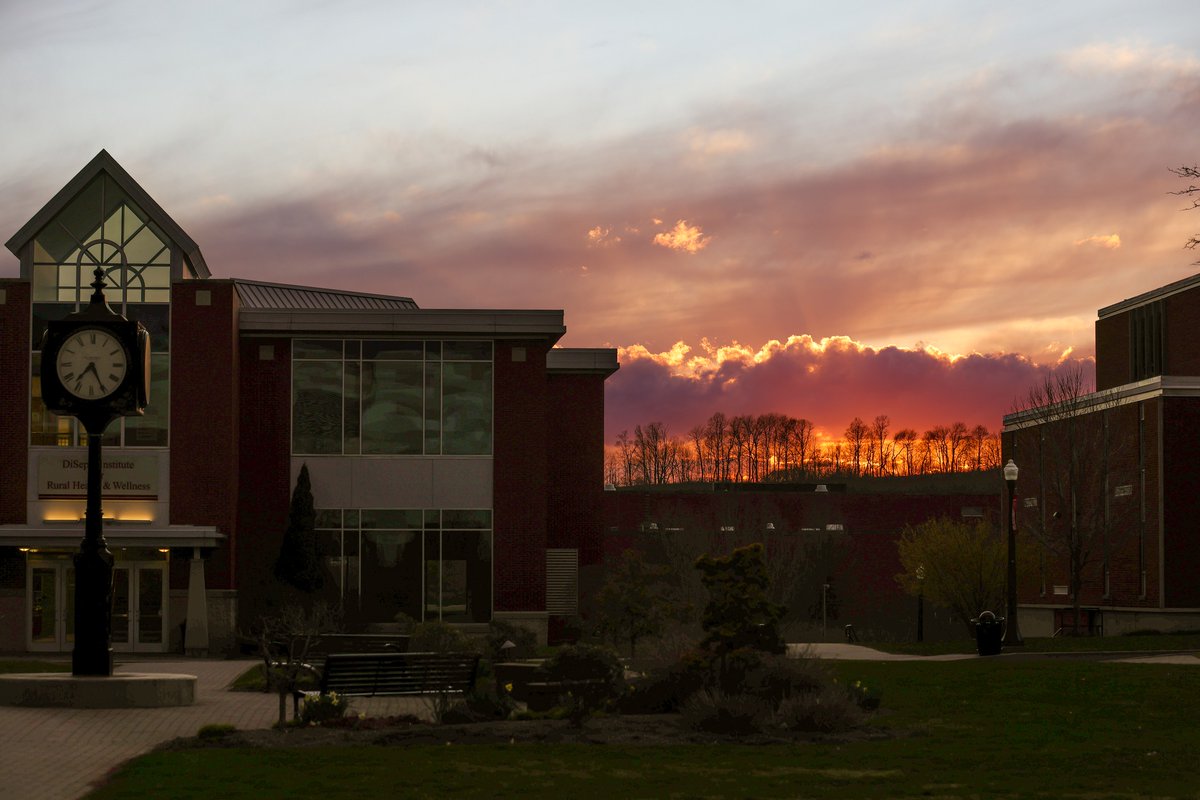 SaintFrancisPA's tweet photo. Our campus transformed into a masterpiece of colors last night! ⚡️ https://t.co/8yHxX96y90