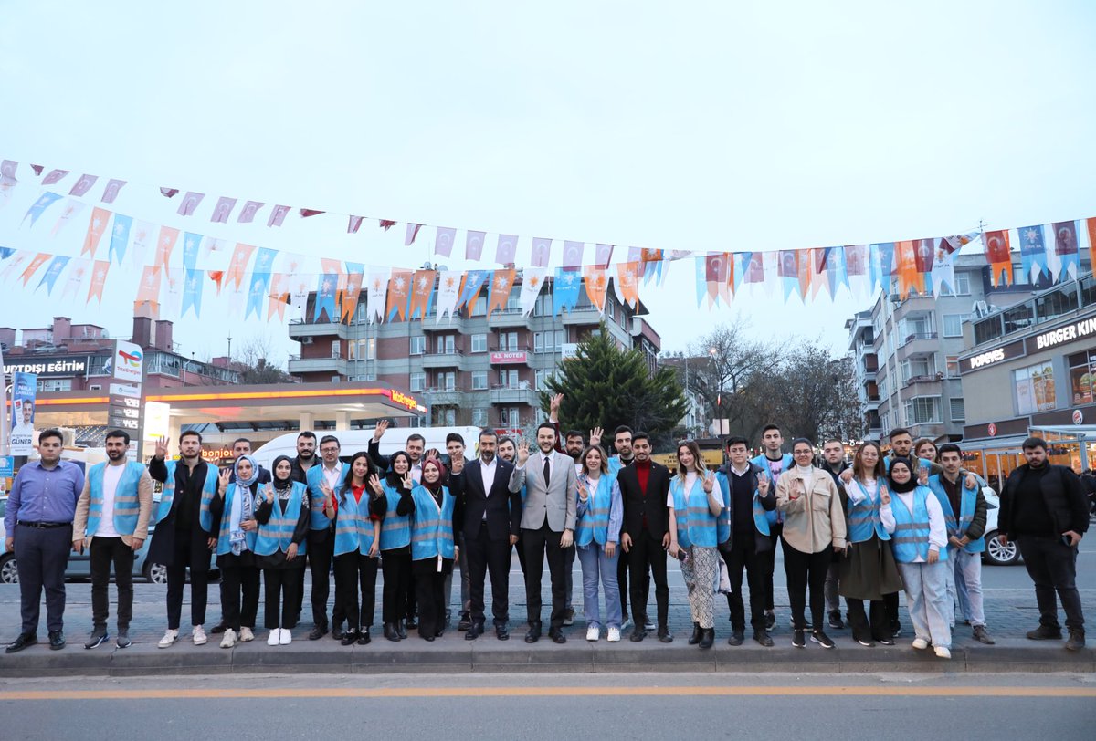 Bugün de iftara yetişemeyen vatandaşlarımıza İl Başkanımız Sn. <a href="/hakanhanozcan/">Hakan Han ÖZCAN 🇹🇷</a> ile birlikte biz yetiştik🙋🏻‍♂️

Ankara’mızın her yerindeyiz! 

"İftara 5 Kala" hep yanınızdayız😎