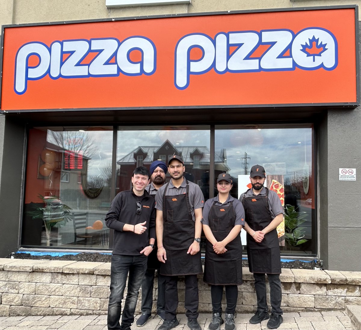 Pizza Pizza is now open in Rockland, ON 🎉 Congrautulations to our franchisee Ammy! Come on by and grab a slice - 2058 Laurier St. Rockland, ON 🍕🍕