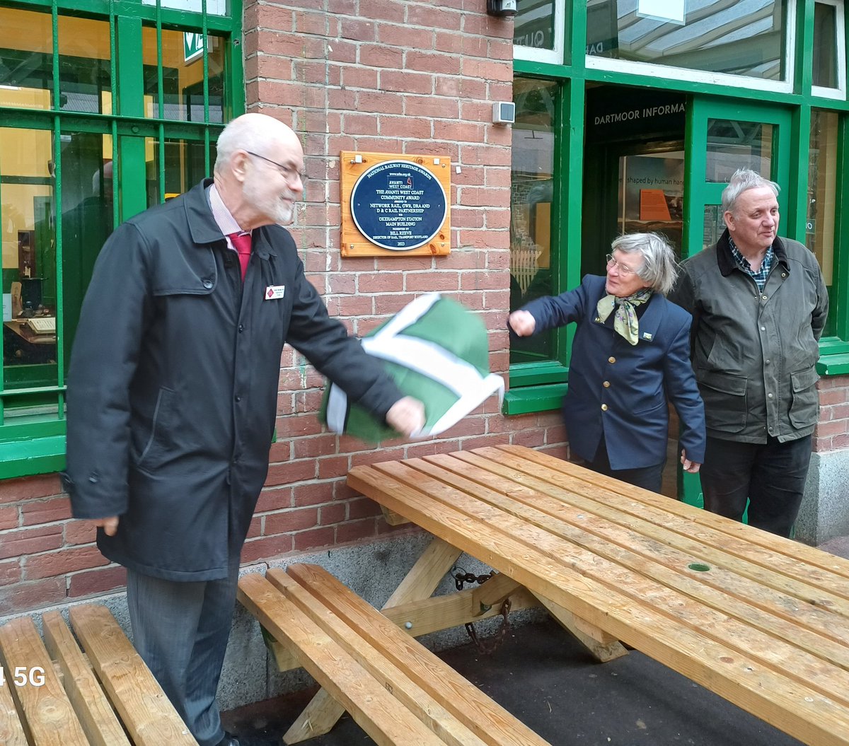 Good, if brief, visit to @DCRailPart at Okehampton , where we unveiled the 2023 @AvantiWestCoast sponsored @nrhawd plaque for the best community project. Well deserved, a great scheme to go with the reopened line.