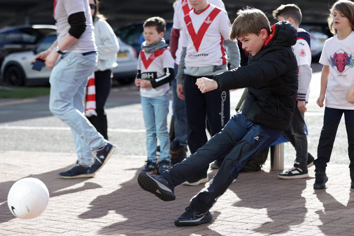 We were back at The Falkirk Stadium at the weekend to provide another fan zone for this year's SPFL Trust Trophy final between Airdrieonians and The New Saints. 

To book football entertainment for your event visit our website at PitchParade.com